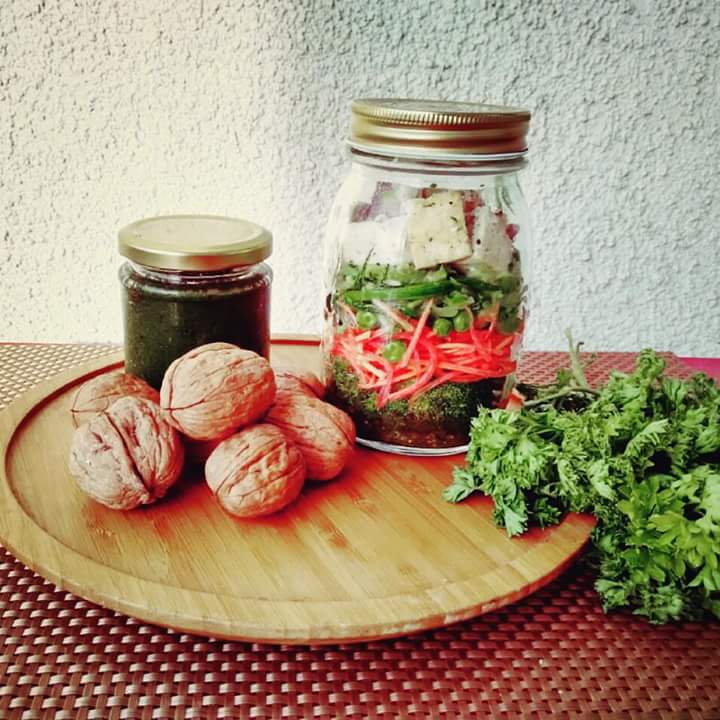 Walnut Pesto Salad in a Jar